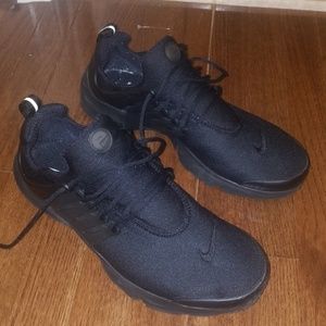 Nike Air Presto black sneakers